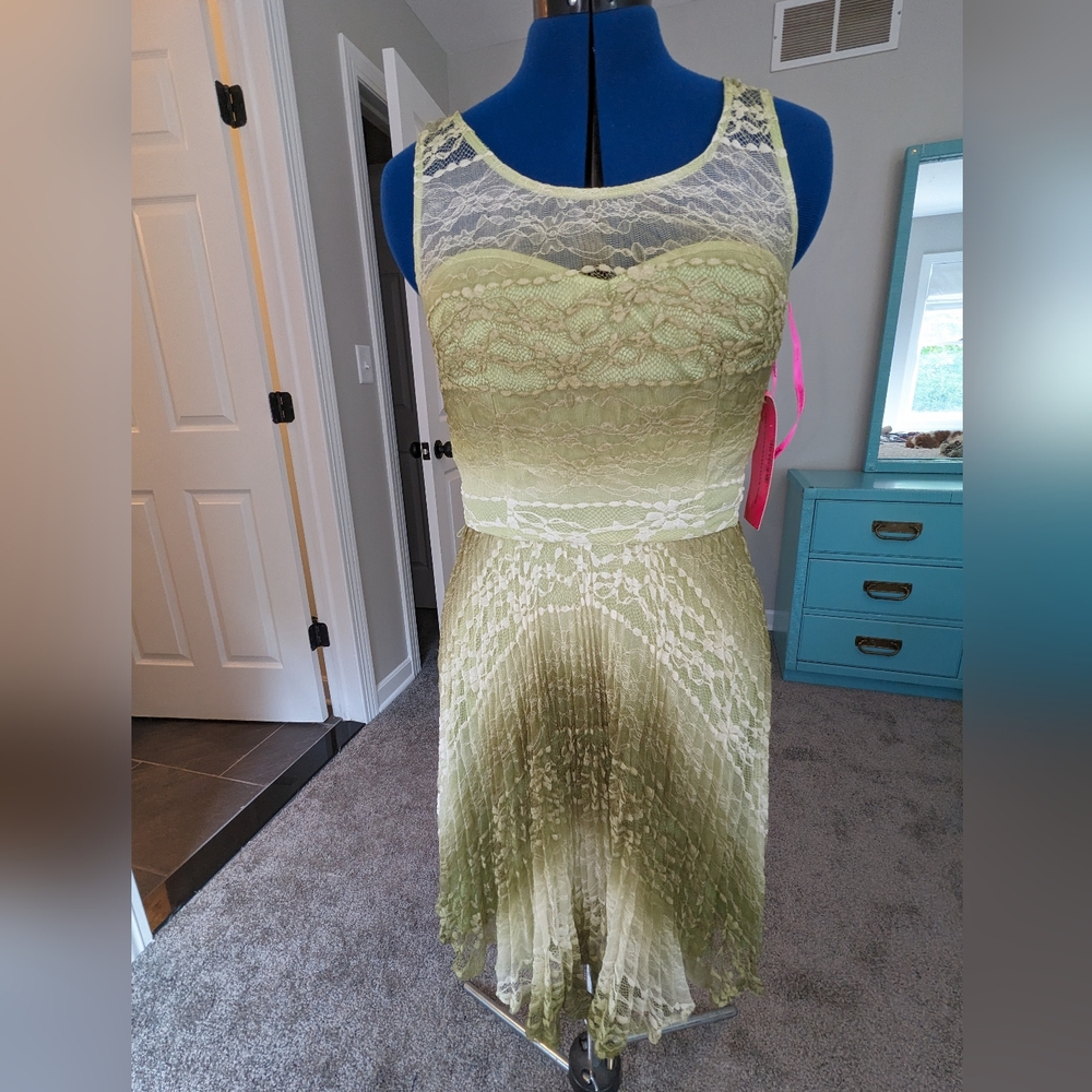 Betsey Johnson Green Dress Size 8